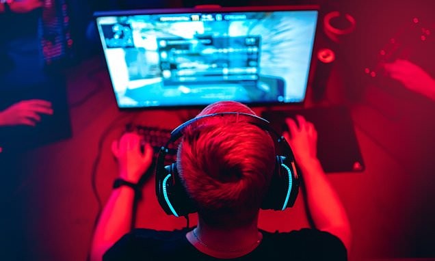 Anak Habiskan Belasan Juta di Game dan Media Sosial? Begini Penjelasan Psikologisnya