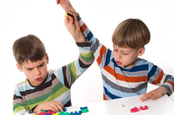 Anak Sering Mengalah? Ini Alasan Pentingnya Mengajarkan Hak Milik Sejak Dini