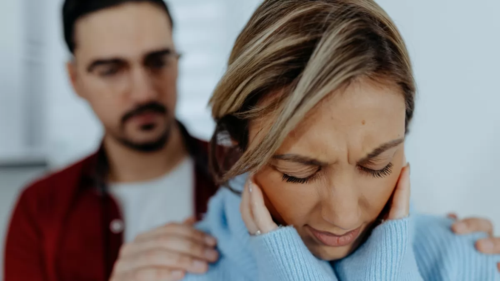 Alasan Psikologis Tetap Mempertahankan Hubungan Setelah Diselingkuhi