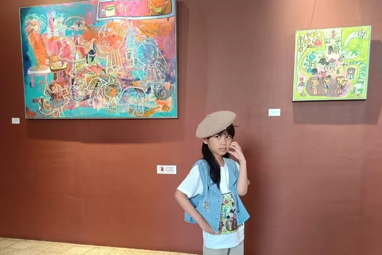 Mengenal Azzahra Adiva, Seniman Cilik yang Berhasil Lahirkan 50 Karya di Usia Belia