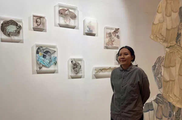 Restu Ratnaningtyas: Membaca Sunyi lewat Karya