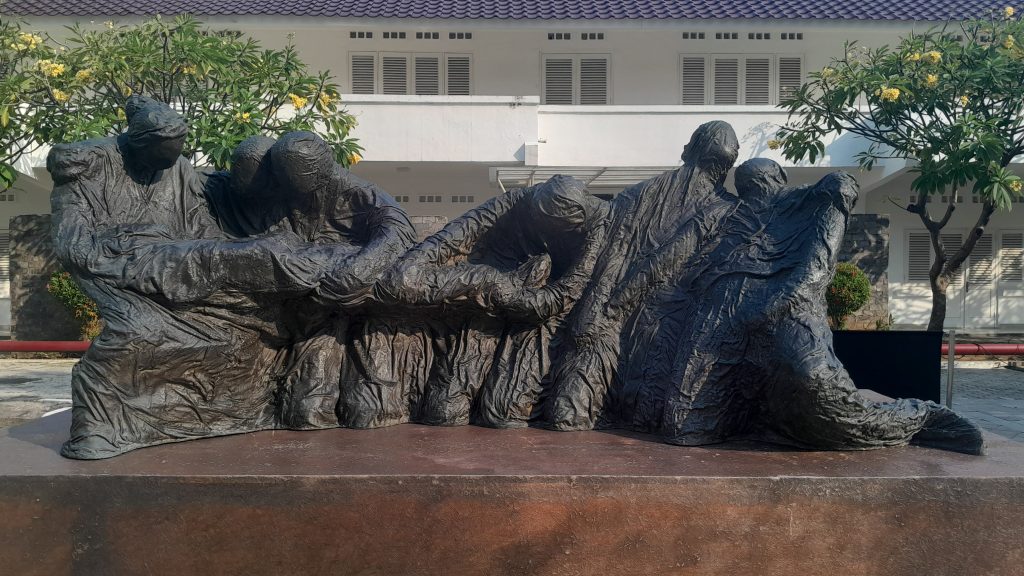 Seni dan Isu Hak Asasi Manusia