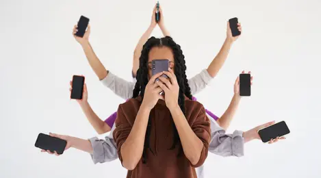 Inner Child di Era Digital, Inilah Alasan Mengapa Kita Terus Mencari Validasi di Media Sosial